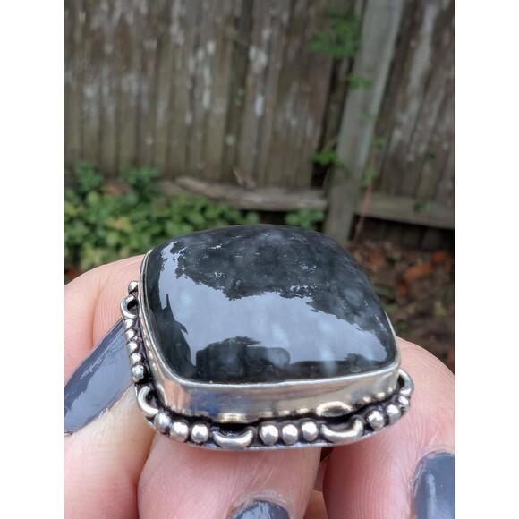 Vintage Black Agate Chunky Ring Size 8 - Picture 2 of 10